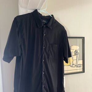 Roark men’s medium black button up short sleeve